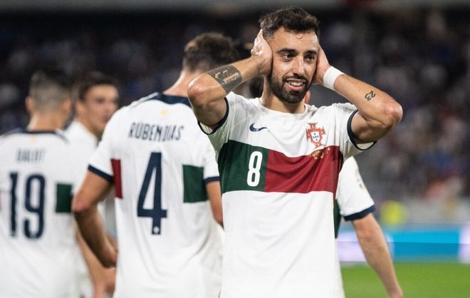 记者：C罗宣布离队后，一名皇马队友曾痛骂C罗和他的家人