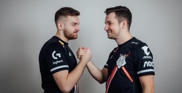 球队在赛场 球队在赛场